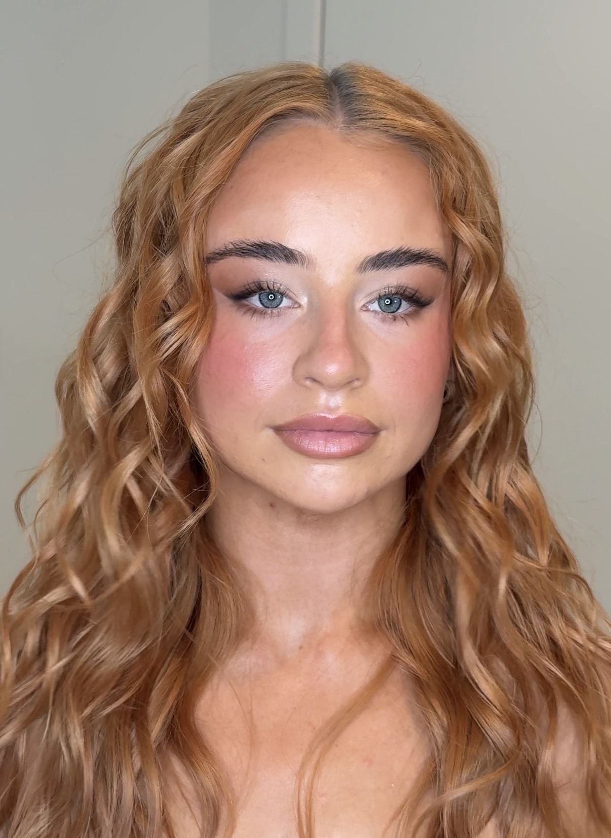 Auckland makeup artist Emily Ann bridal portrait